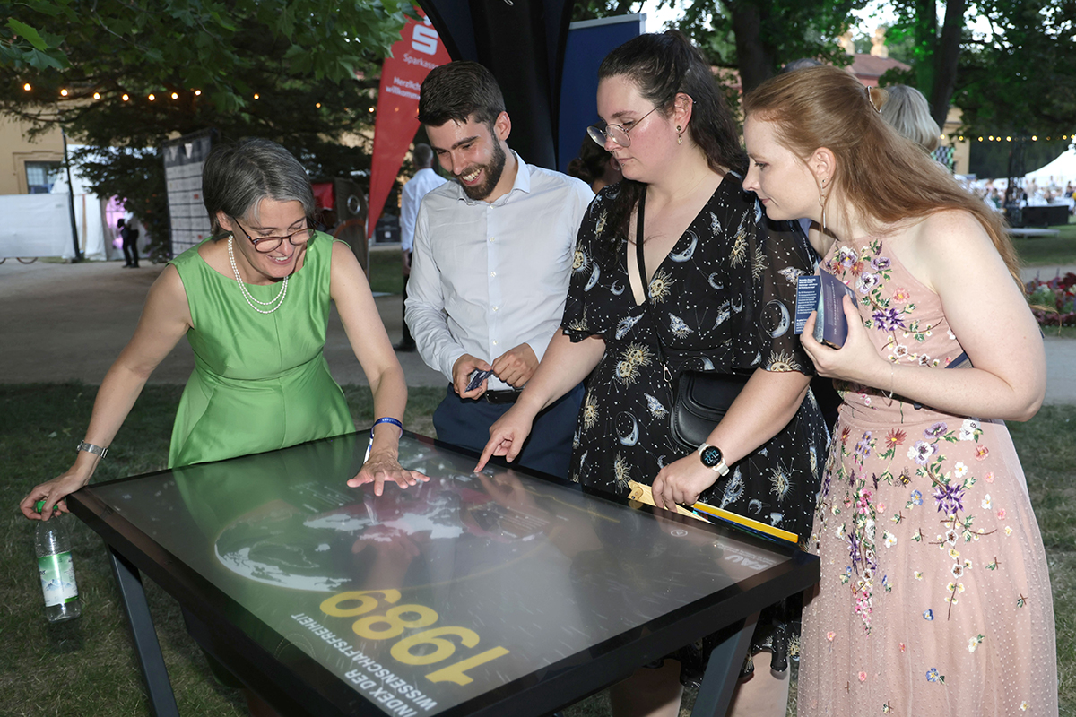 FAU Schlossgartenfest 2026, dem schönsten und einem der größten Sommergartenfesten in Europa.